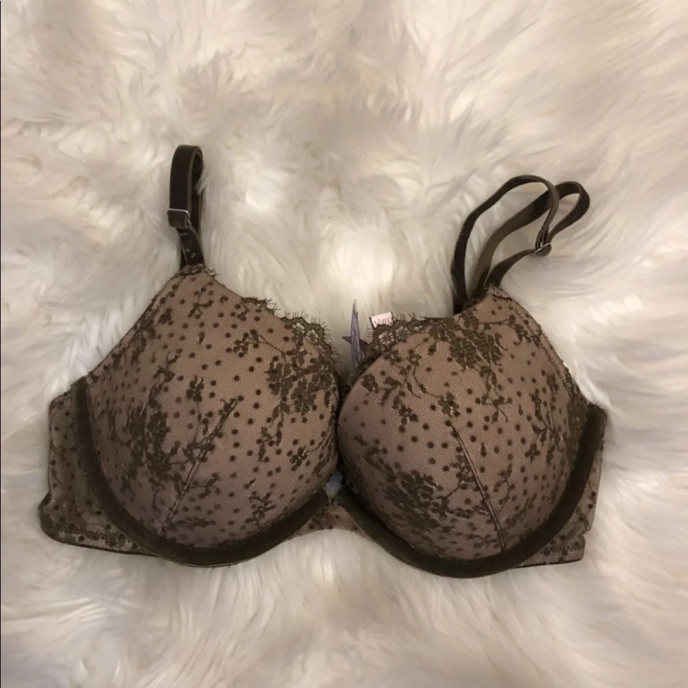 Victoria secret bra 32 D